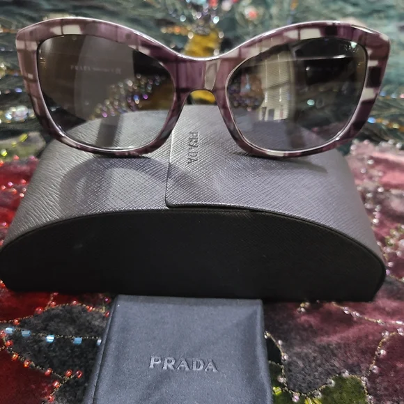 Prada | Accessories | Euc Prada Sunglasses | Poshmark display picture 1
